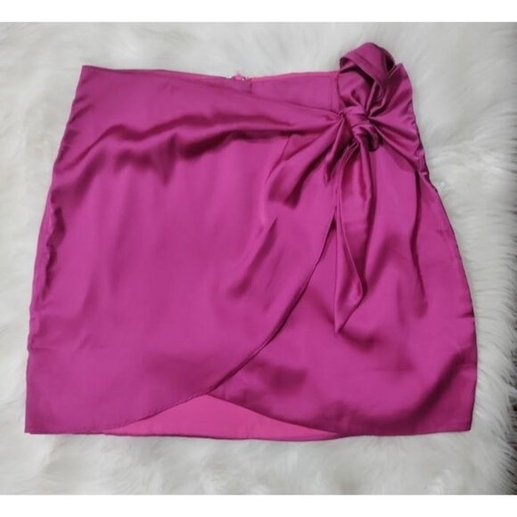 Superdown Twee With Bow Detail Pink Satin Mini Rissa Wrap Skirt Size Medium - Picture 2 of 13
